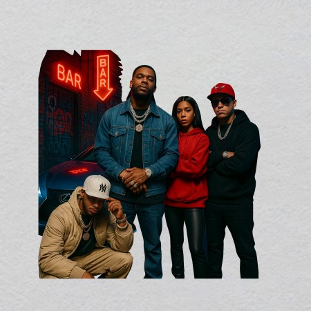 X00152-w27.16h27.95	Crystal Knight's Helmet Plume Iron-On | Chivalric Identifier