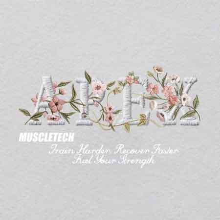 Z000332-w33h18.35	Crystal "Mona Lisa Pixelated" Iron-On | High Art Meets Digital