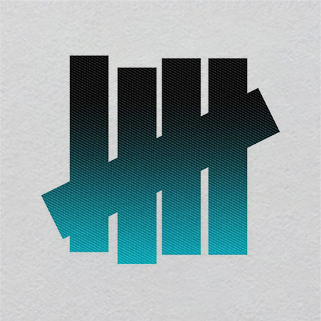 UND15w20h17 	Singular Crystal Ember | Glowing Last Light of Data