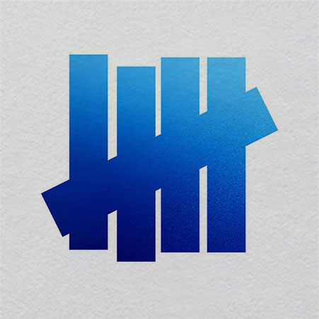 UND23w20h17 	Singular Crystal Ember | Glowing Last Light of Data